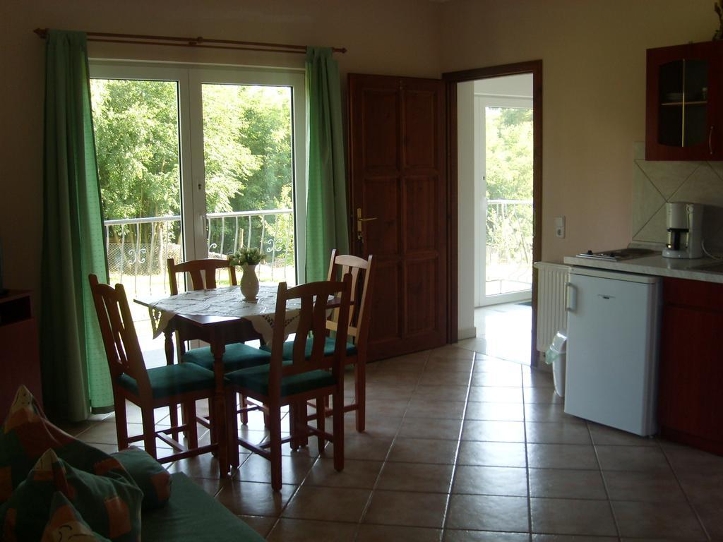 Balla Appartements ซาลาคาโรส ภายนอก รูปภาพ